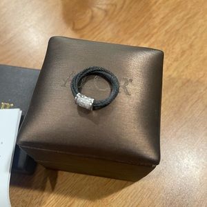 Alor black cable ring